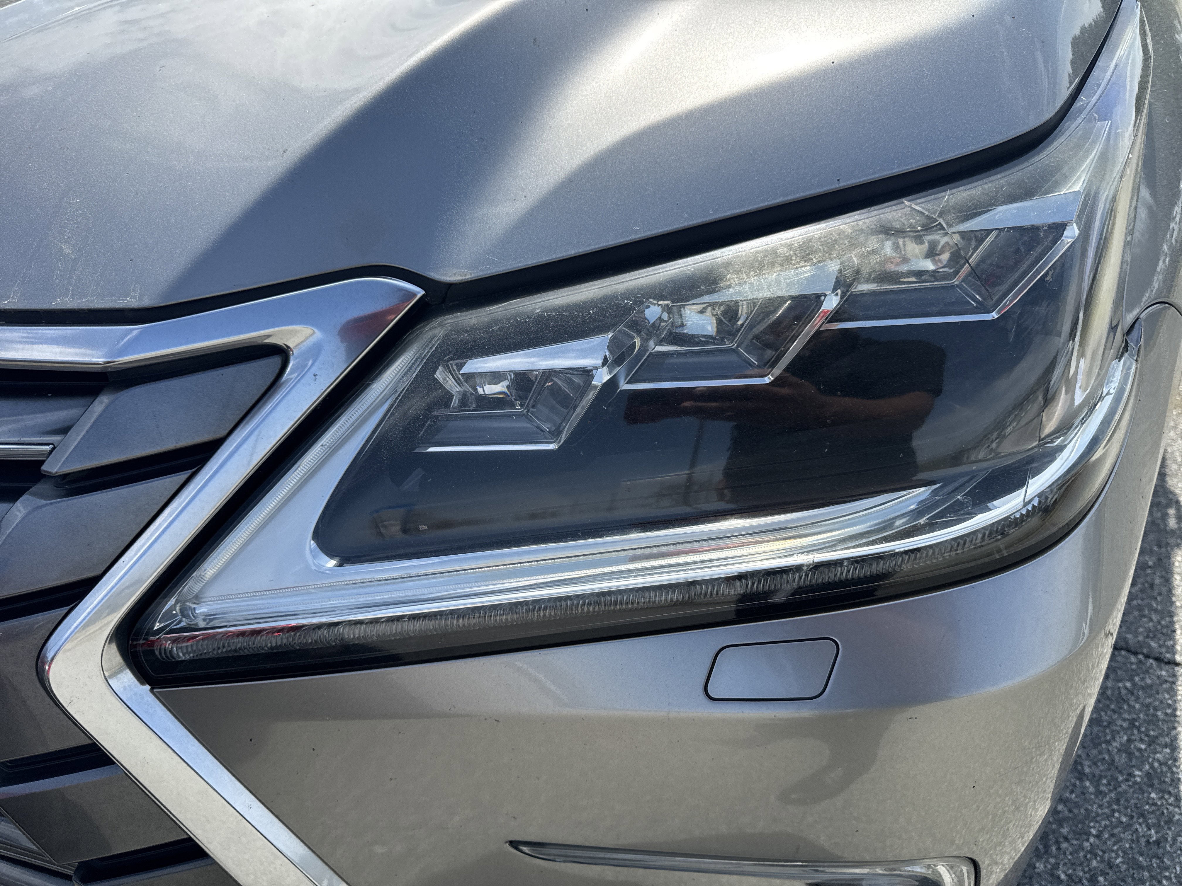 Used 2016 Lexus LX 570 4WD w/ Luxury Package image 6