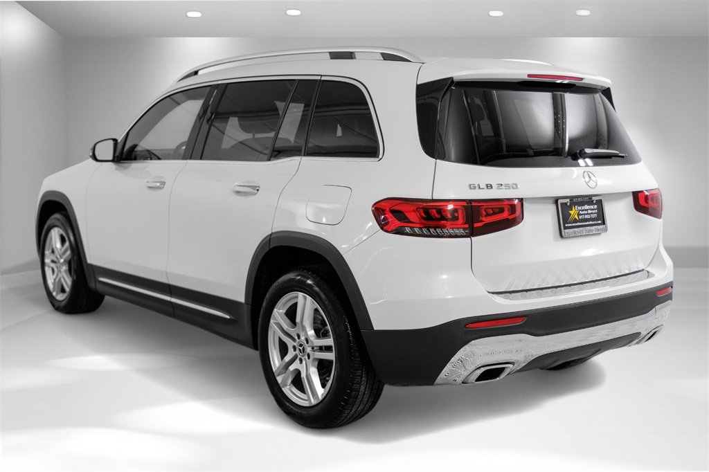 Used 2020 Mercedes-Benz GLB 250 w/ Premium Package image 11