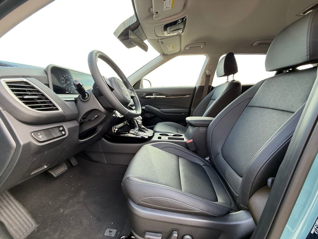 New 2026 Kia Seltos SX image 9