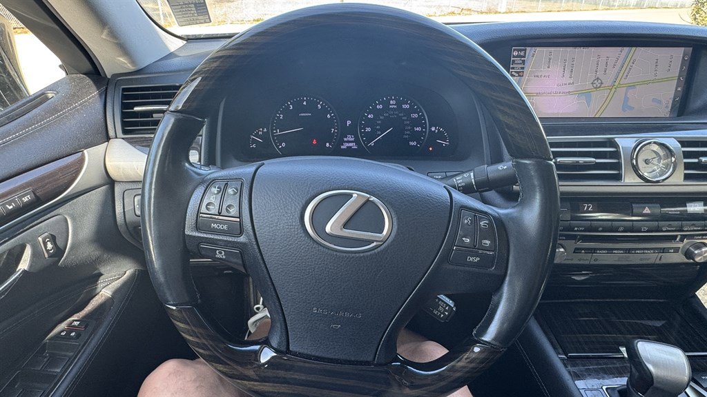 Used 2016 Lexus LS 460 AWD w/ Comfort Package image 10