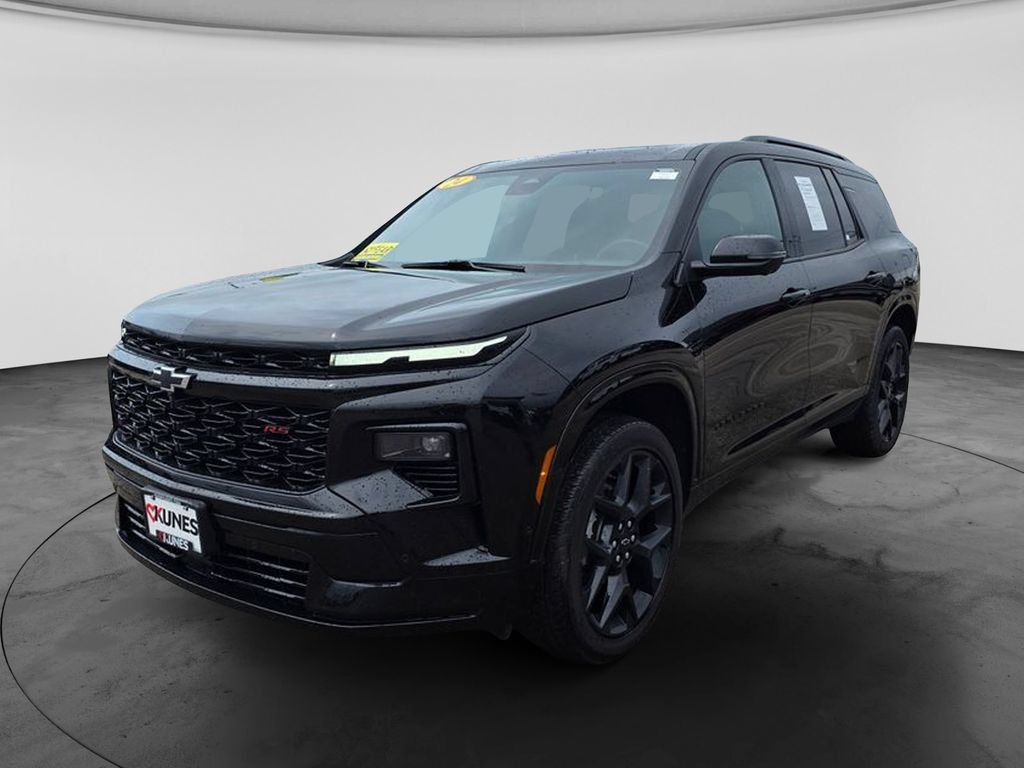 Used 2024 Chevrolet Traverse RS AWD/4WD image 3
