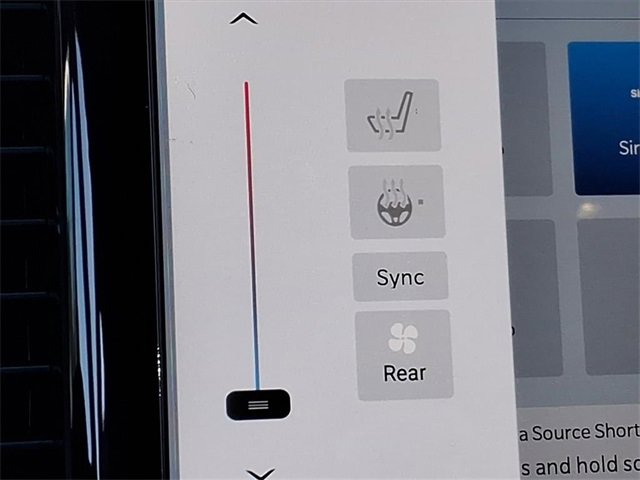 New 2026 Chrysler Pacifica Select image 6