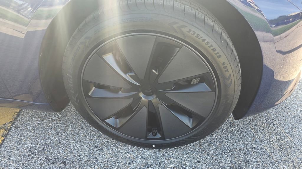 Used 2025 Tesla Model 3 Long Range RWD image 10