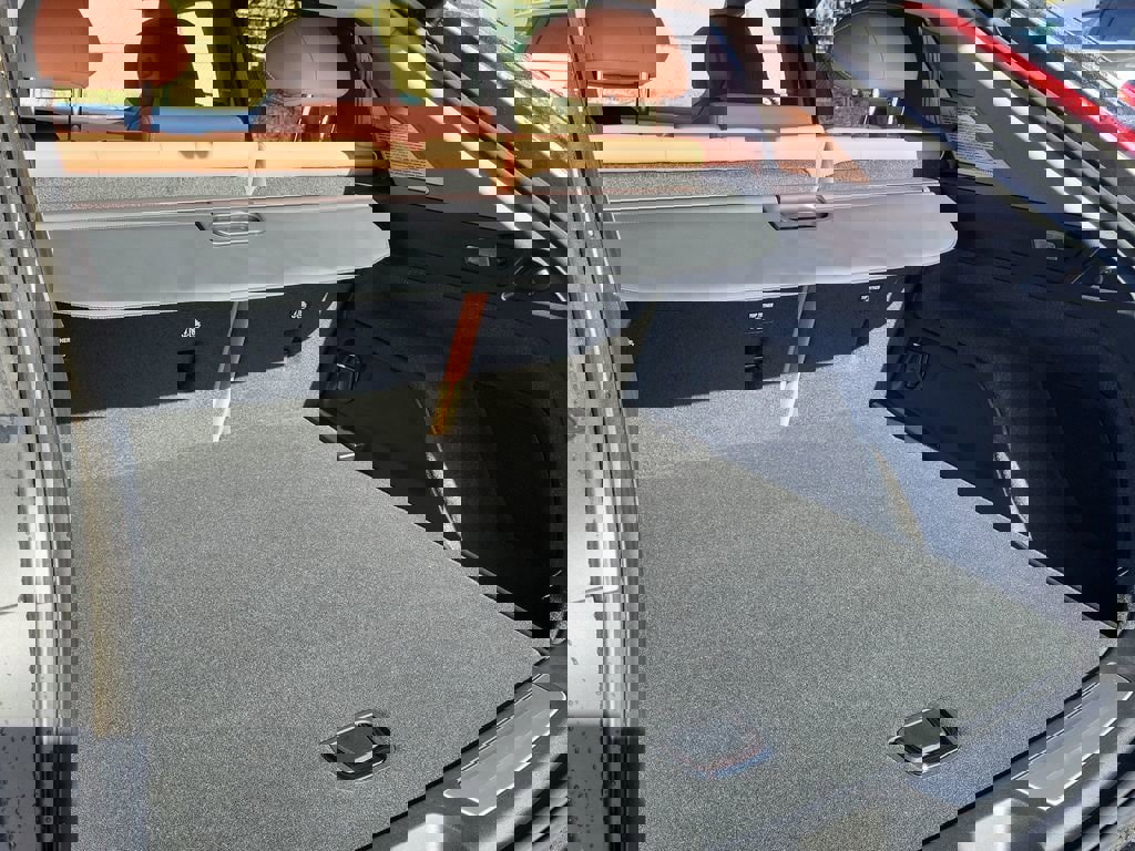 New 2026 Cadillac Optiq Sport 2 image 24