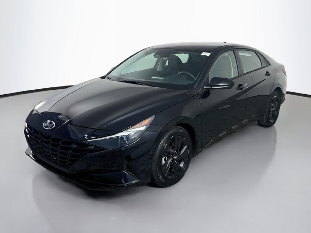 Used 2021 Hyundai Elantra SEL w/ Cargo Package FWD image 4