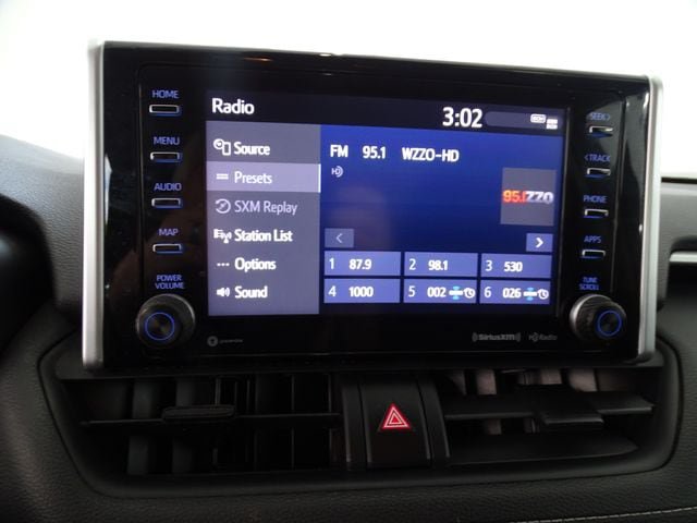 Used 2021 Toyota RAV4 XLE w/ Convenience Package AWD/4WD image 15