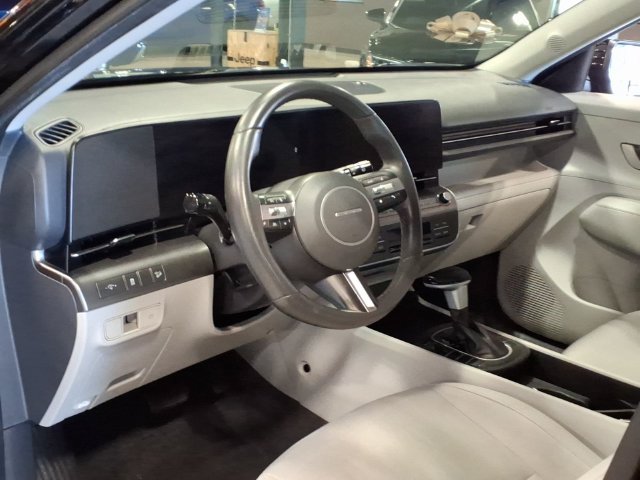 Used 2025 Hyundai Kona SEL AWD/4WD image 10