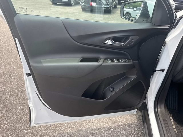 Used 2024 Chevrolet Equinox LT FWD image 25