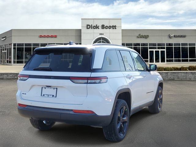 New 2026 Jeep Grand Cherokee Limited w/ Limited Altitude Package AWD/4WD image 5