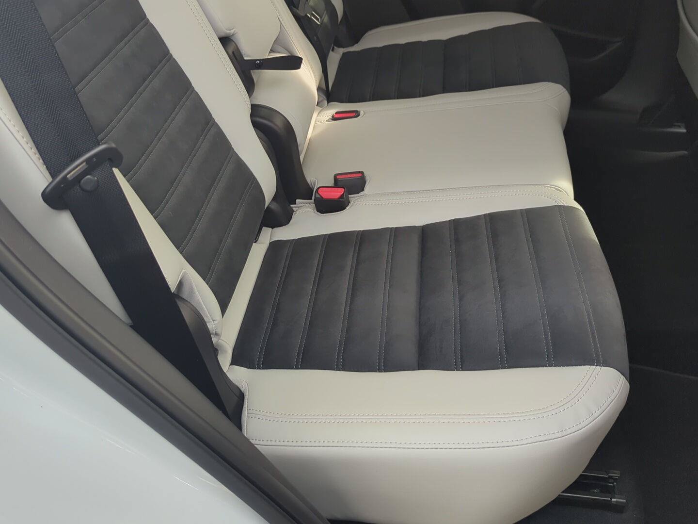 New 2026 Mitsubishi Outlander SE AWD/4WD image 13