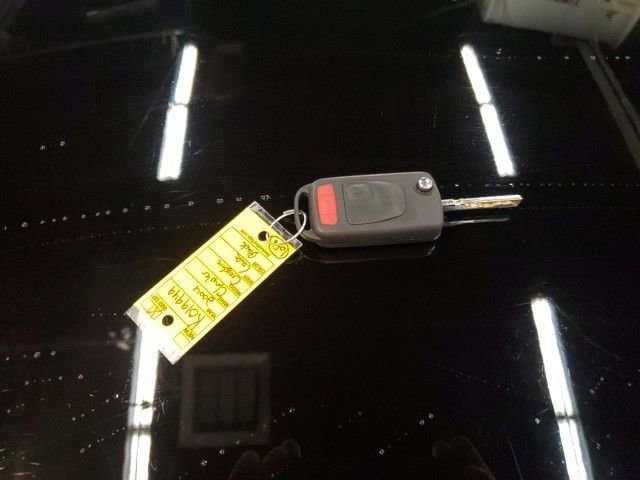 Used 2004 Chrysler Crossfire Base image 25