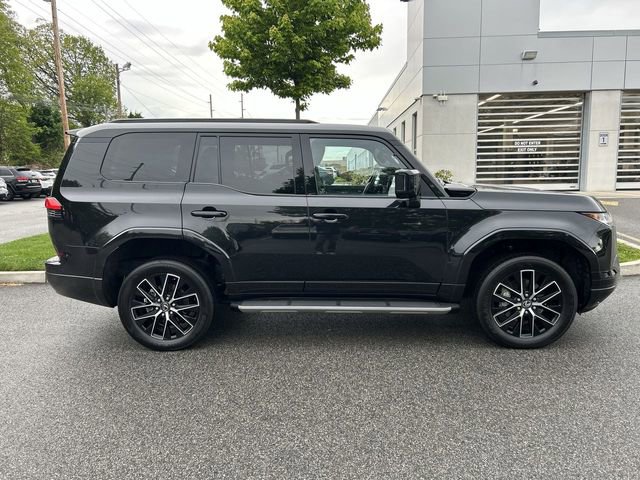 Used 2024 Lexus GX 550 w/ Cold Area Package AWD/4WD image 9
