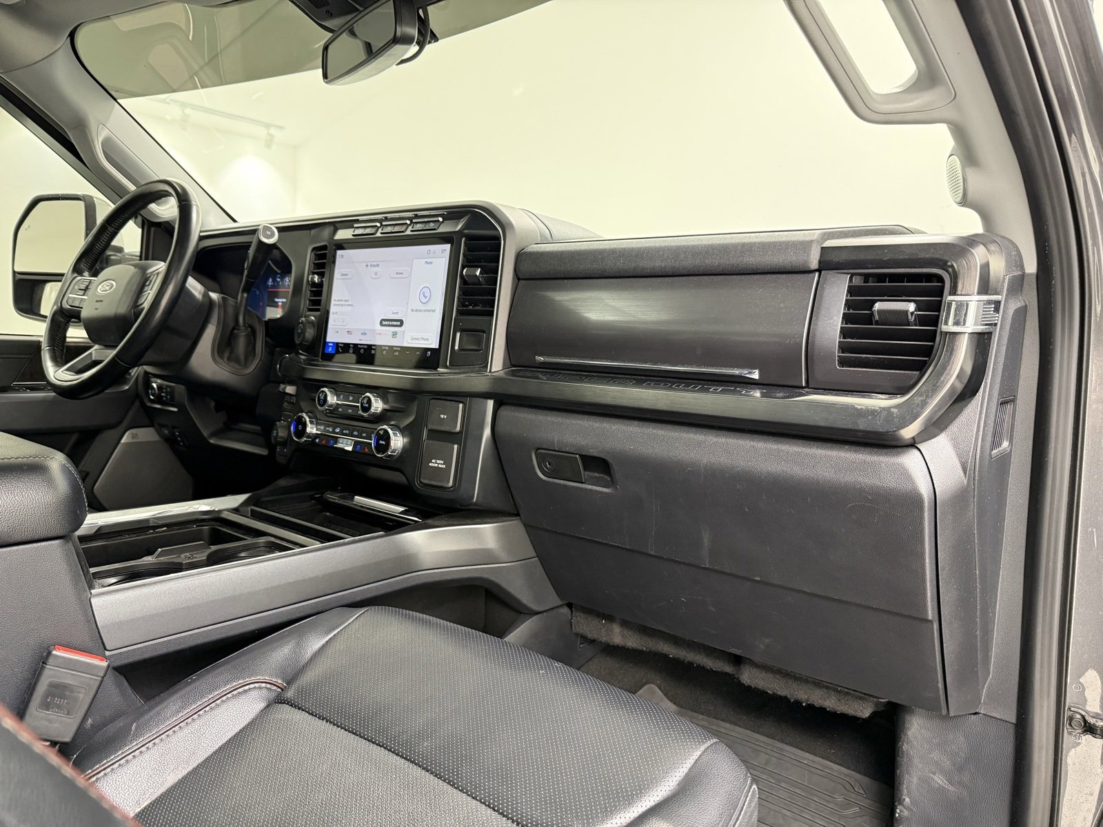 Used 2023 Ford F250 Lariat w/ Lariat Ultimate Package image 34