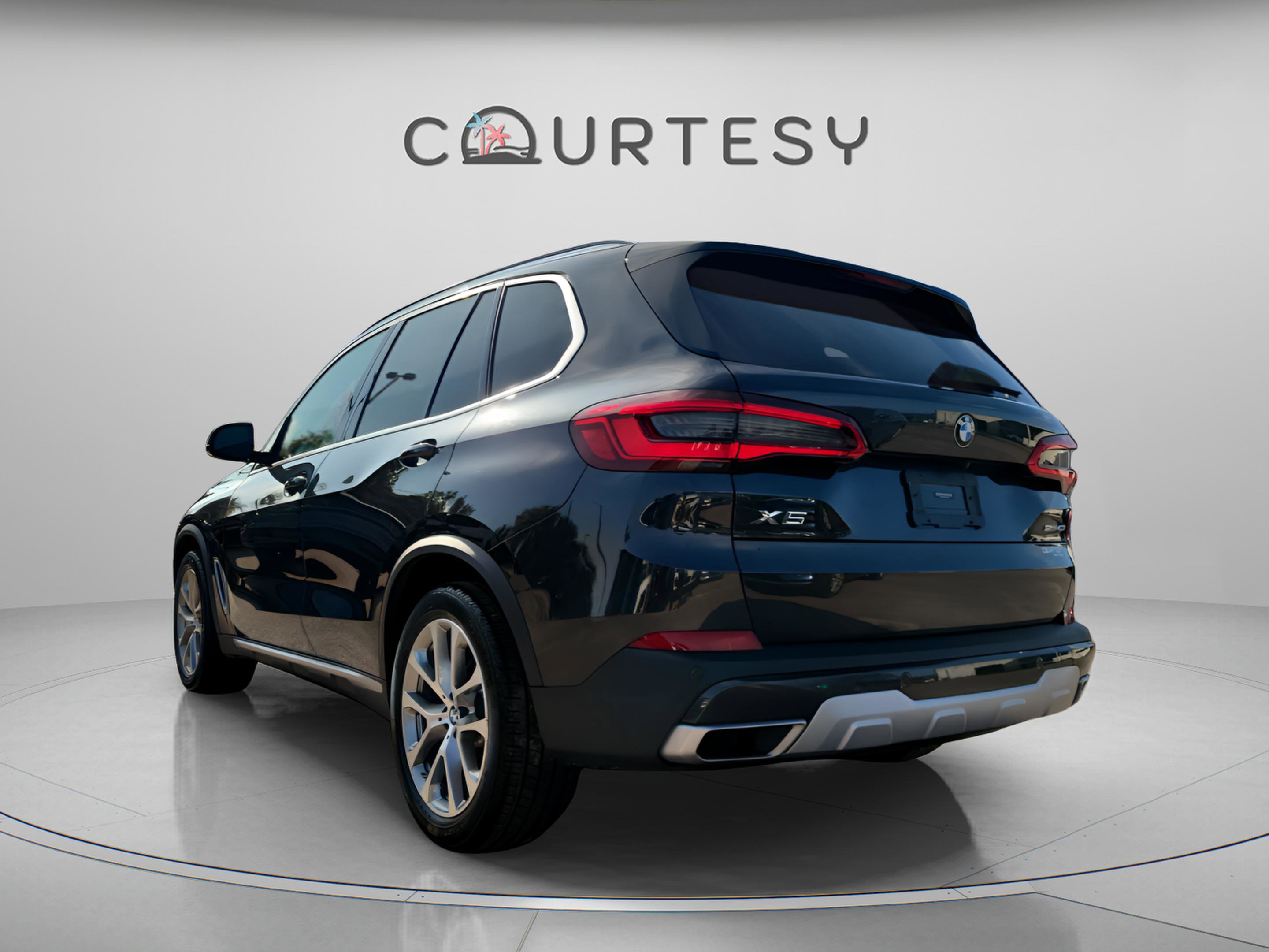 Used 2020 BMW X5 sDrive40i w/ Convenience Package image 2