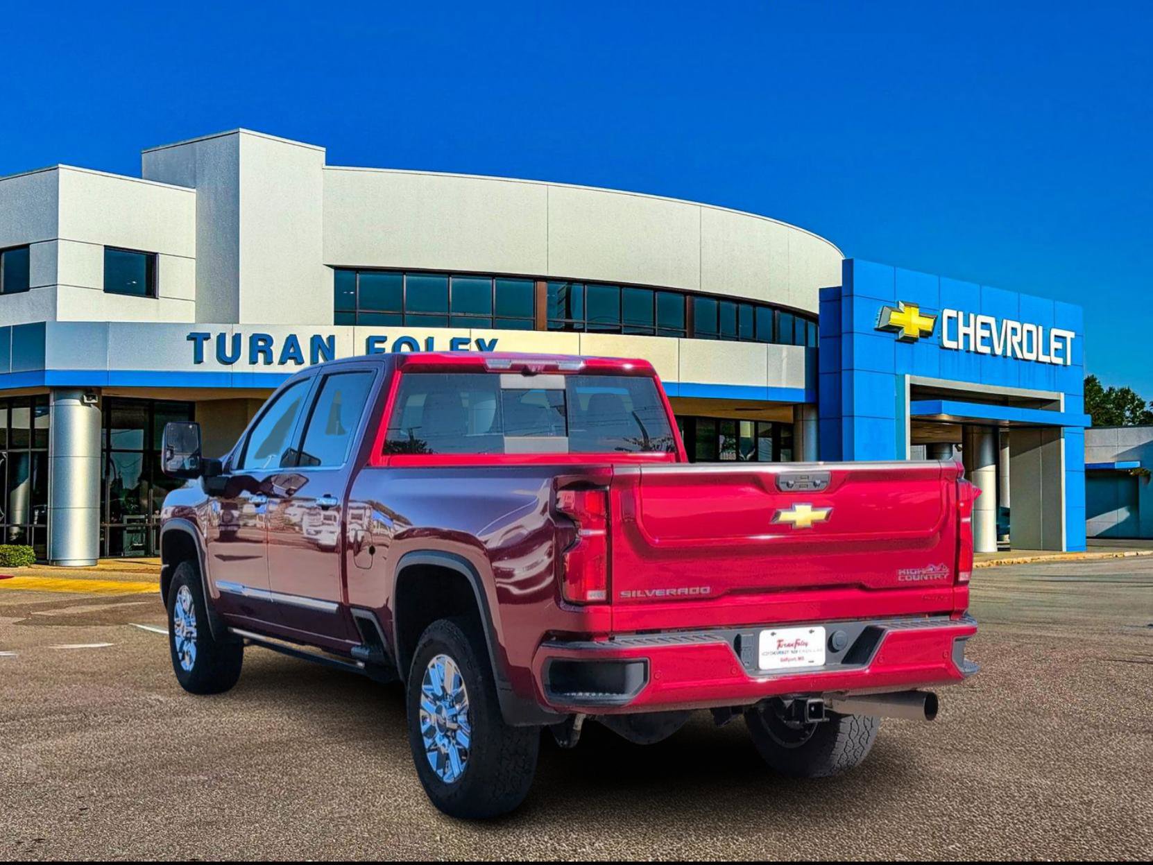 Used 2024 Chevrolet Silverado 2500 High Country w/ High Country Premium Package image 3