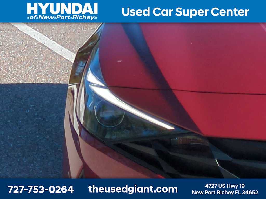 Used 2023 Hyundai Elantra SEL w/ Convenience Package FWD image 9