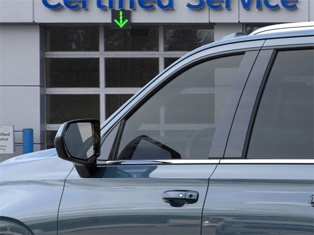 New 2026 Chevrolet Suburban LT image 12