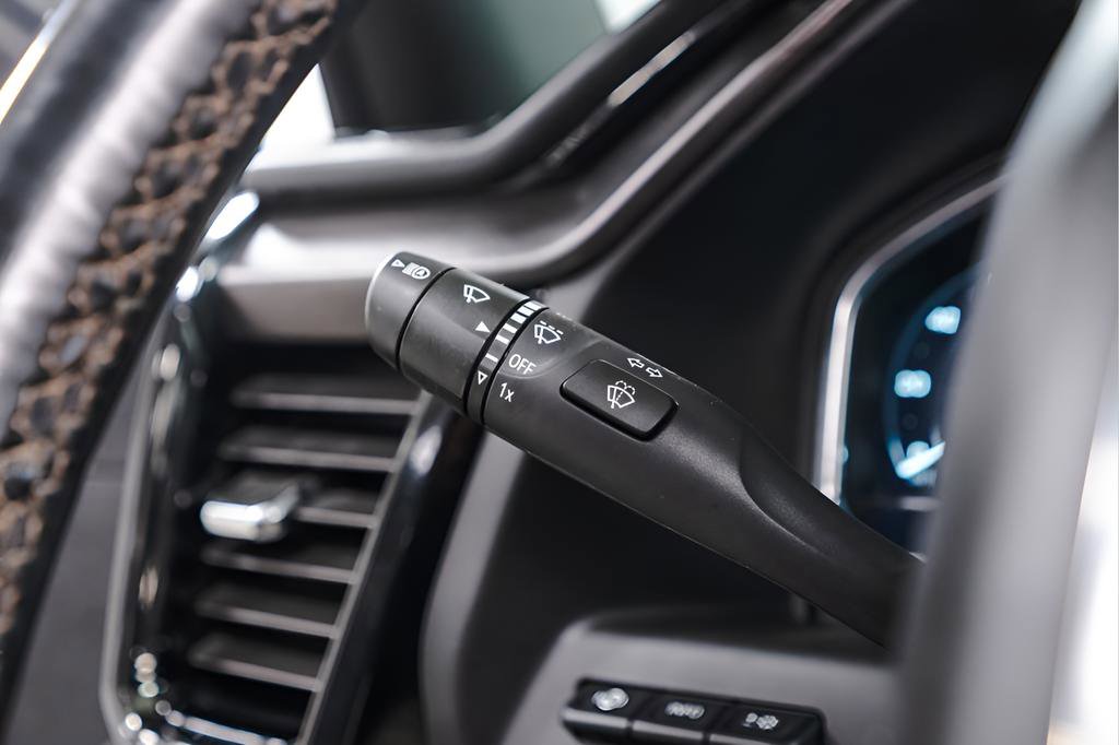 Used 2025 GMC Sierra 2500 AT4 w/ AT4 Premium Plus Package image 21