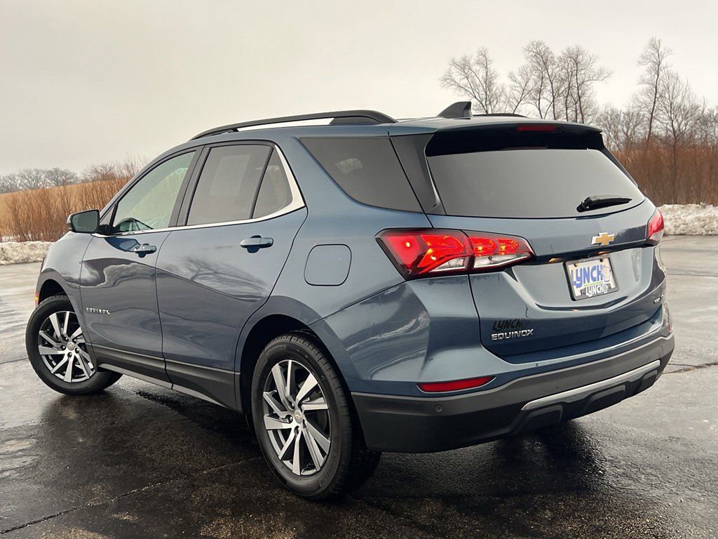 Used 2024 Chevrolet Equinox LT image 2