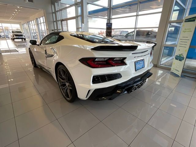 Used 2025 Chevrolet Corvette Z06 w/ Battery Protection Package image 8
