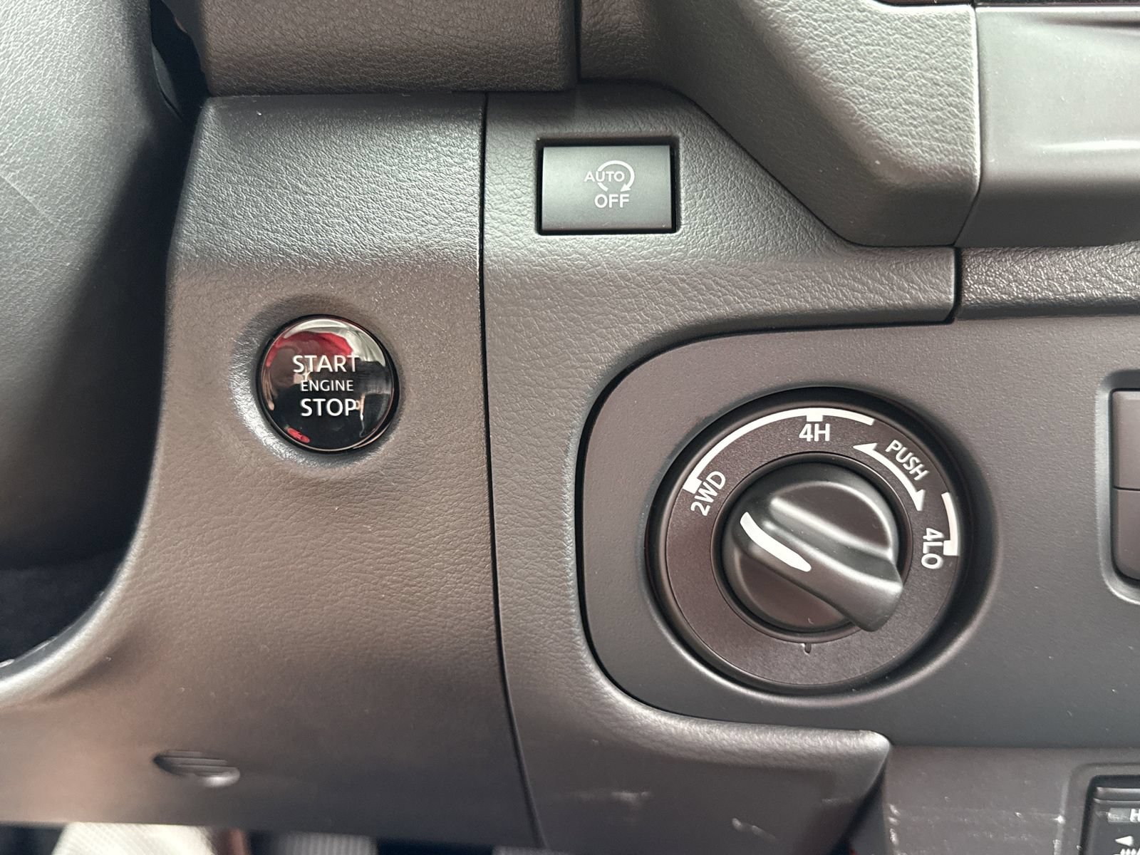 New 2026 Nissan Frontier PRO-4X w/ Pro Premium Package AWD/4WD image 8