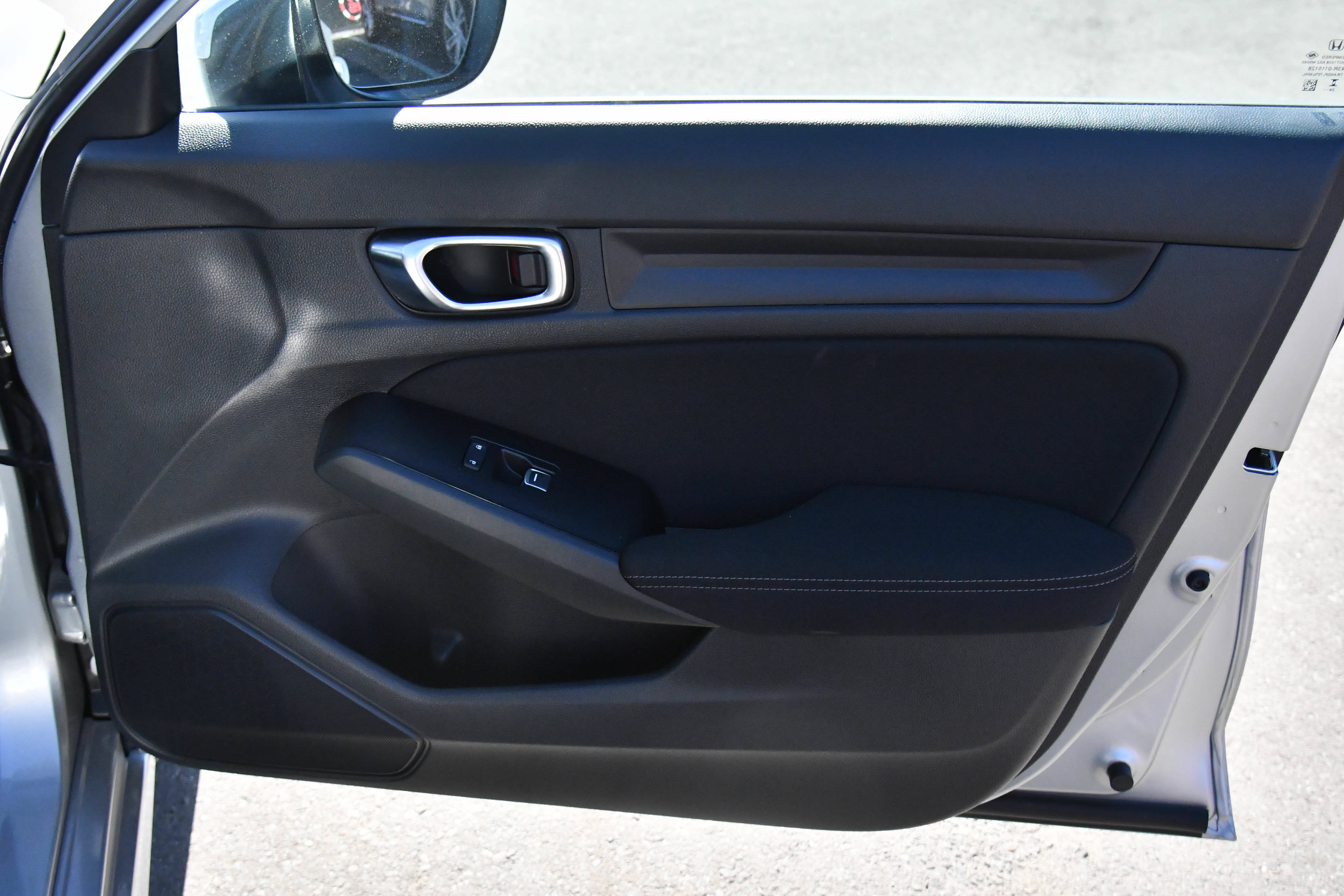 Used 2025 Honda Civic LX image 39