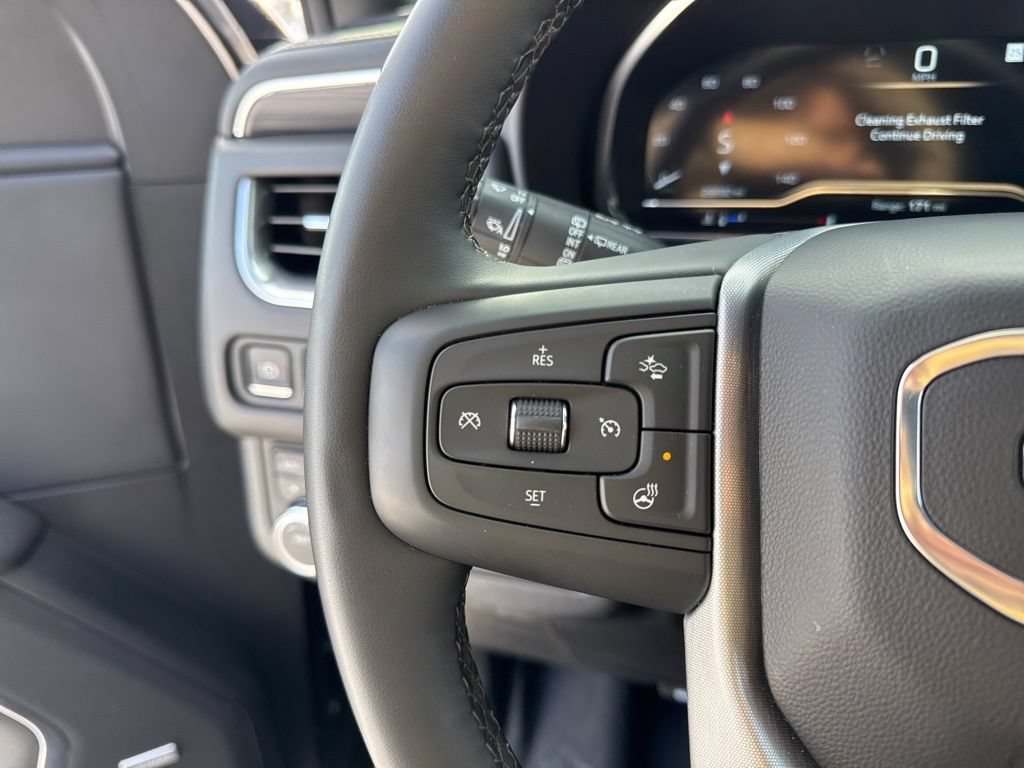 Used 2024 GMC Yukon SLT w/ SLT Luxury Package AWD/4WD image 27