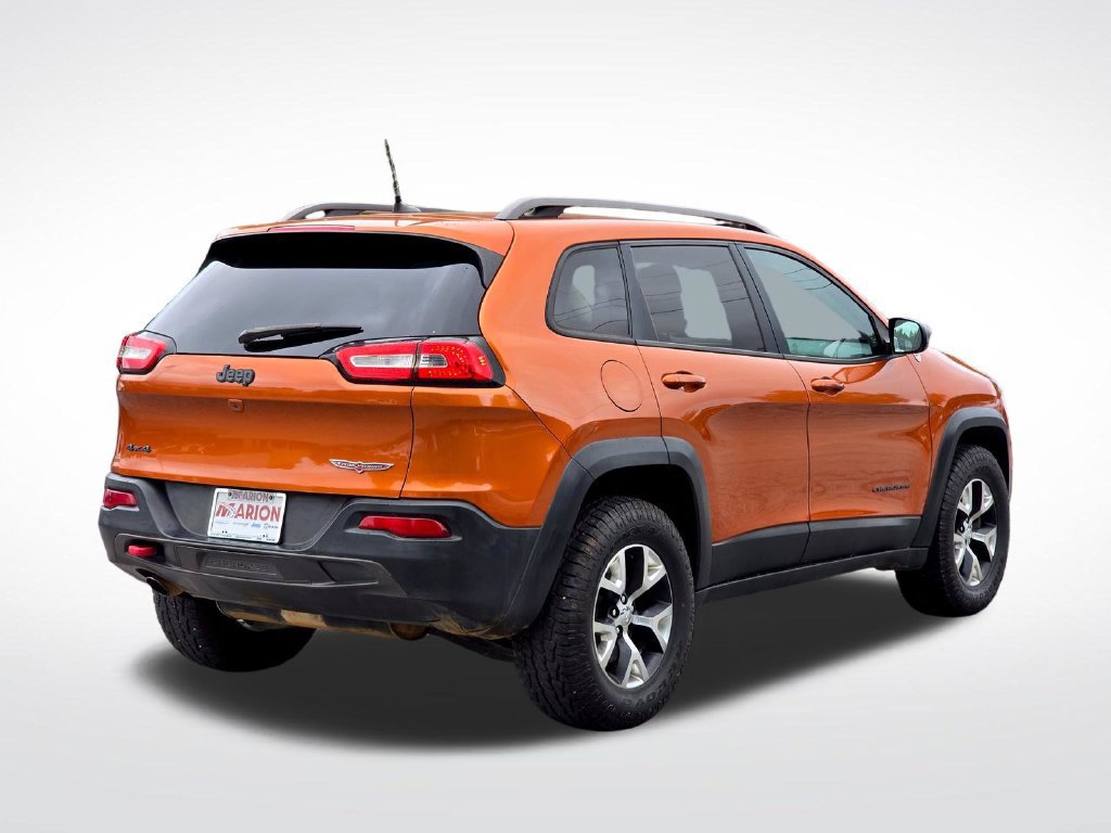 Used 2016 Jeep Cherokee Trailhawk w/ Cold Weather Group AWD/4WD image 18