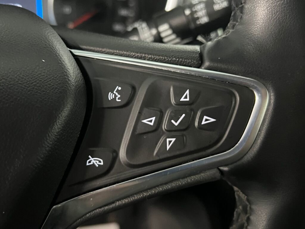 Used 2023 Chevrolet Equinox LT image 12