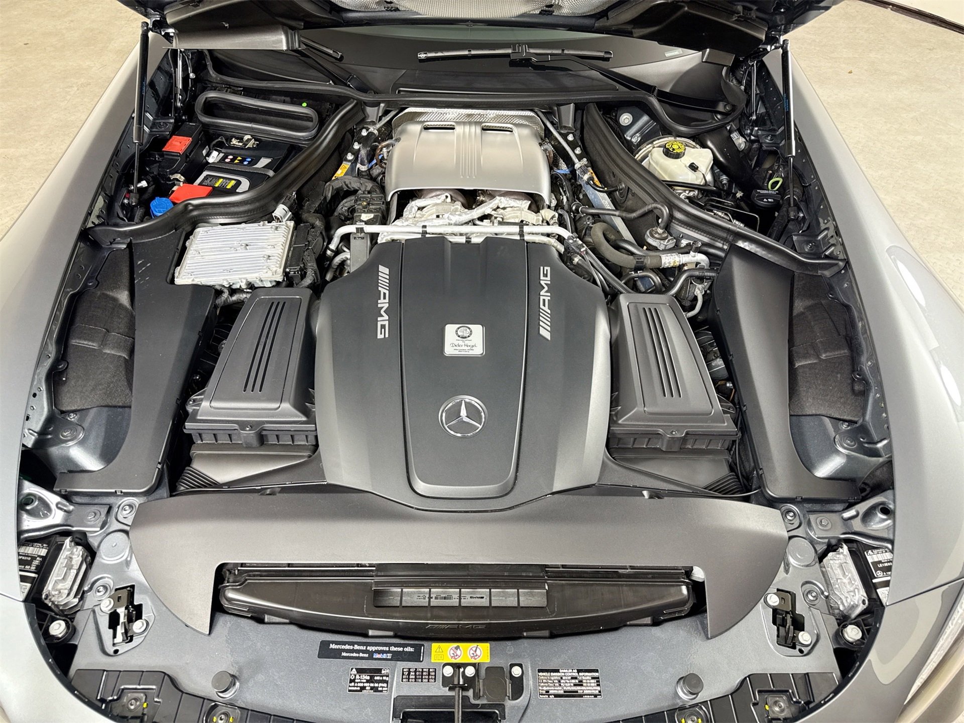 Used 2018 Mercedes-Benz AMG GT S image 20