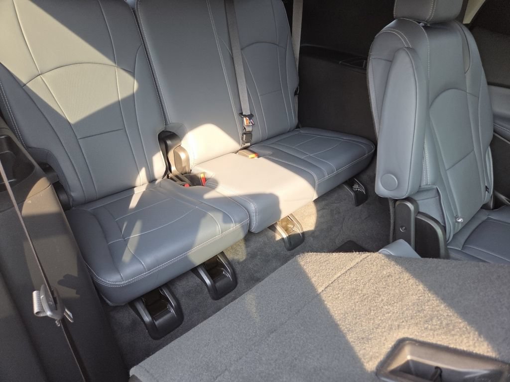 Used 2020 Buick Enclave Premium w/ Trailering Package, 5000 lbs. AWD/4WD image 31