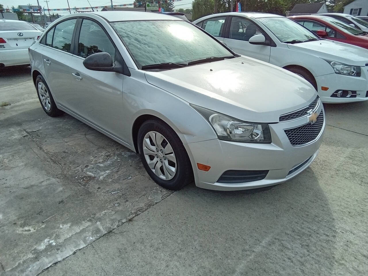 Used 2012 Chevrolet Cruze LS w/ Connectivity Package FWD image 2