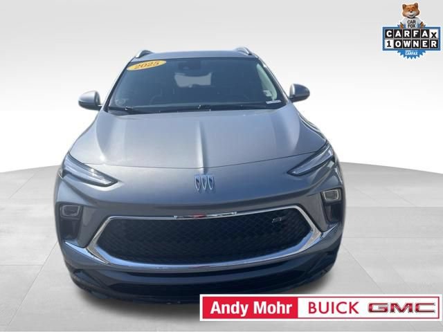 Used 2025 Buick Encore GX Sport Touring FWD image 3
