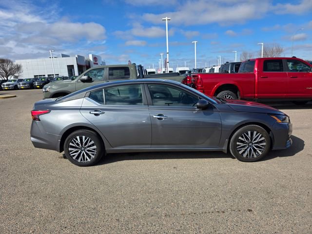 Used 2023 Nissan Altima 2.5 SV image 7