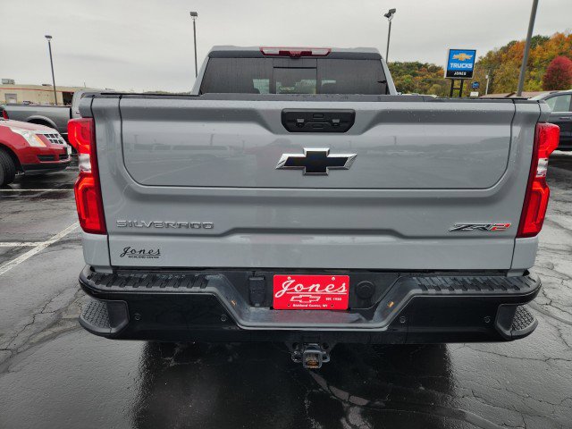 Used 2024 Chevrolet Silverado 1500 ZR2 w/ Technology Package image 4