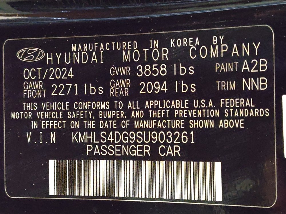 Used 2025 Hyundai Elantra SEL image 33