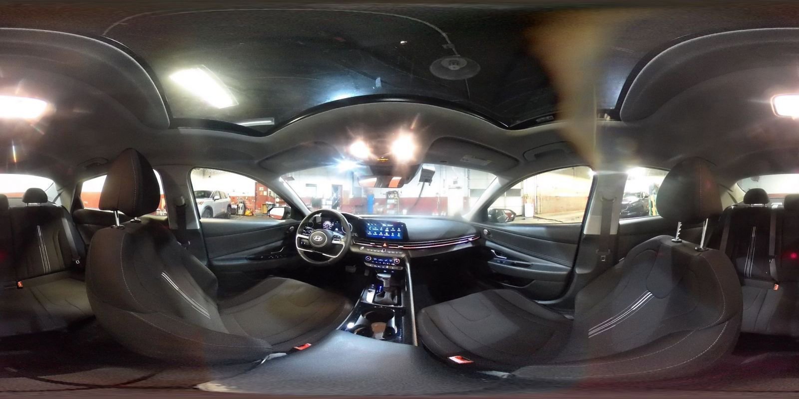 Used 2025 Hyundai Elantra SEL image 42