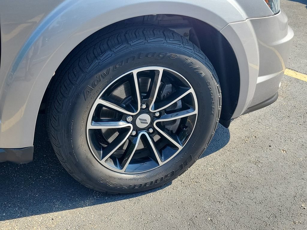 Used 2018 Dodge Journey SE w/ Connectivity Group FWD image 7