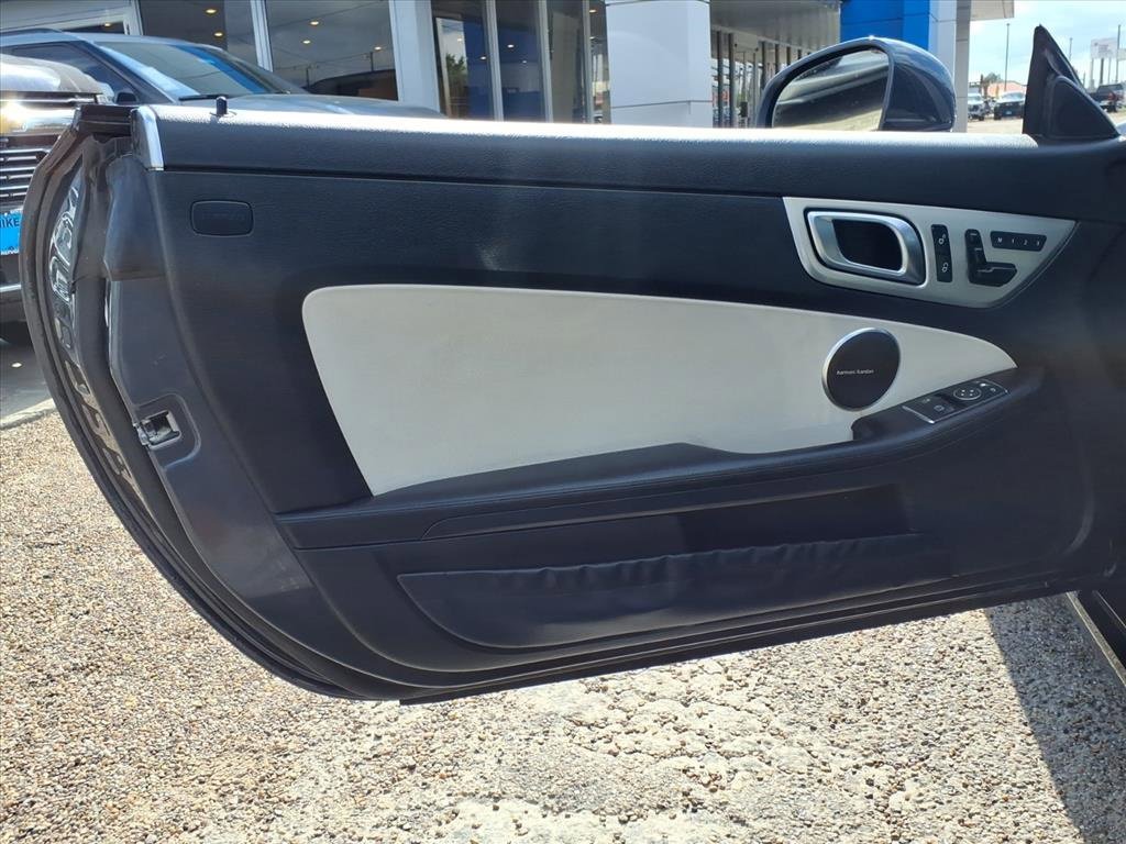 Used 2012 Mercedes-Benz SLK 350 image 17