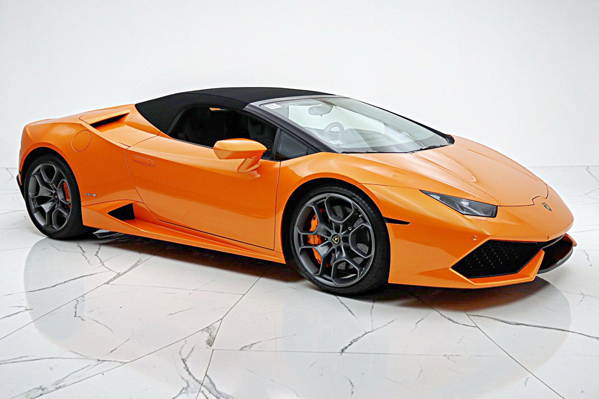 Used 2017 Lamborghini Huracan LP 610-4 AWD/4WD image 32