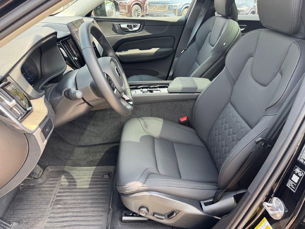Certified 2026 Volvo XC60 B5 Plus w/ Climate Package AWD/4WD image 8