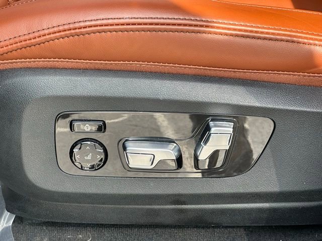 Certified 2026 BMW X6 xDrive40i image 28