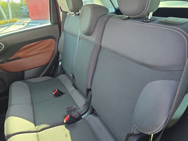 Used 2015 FIAT 500L Trekking image 13