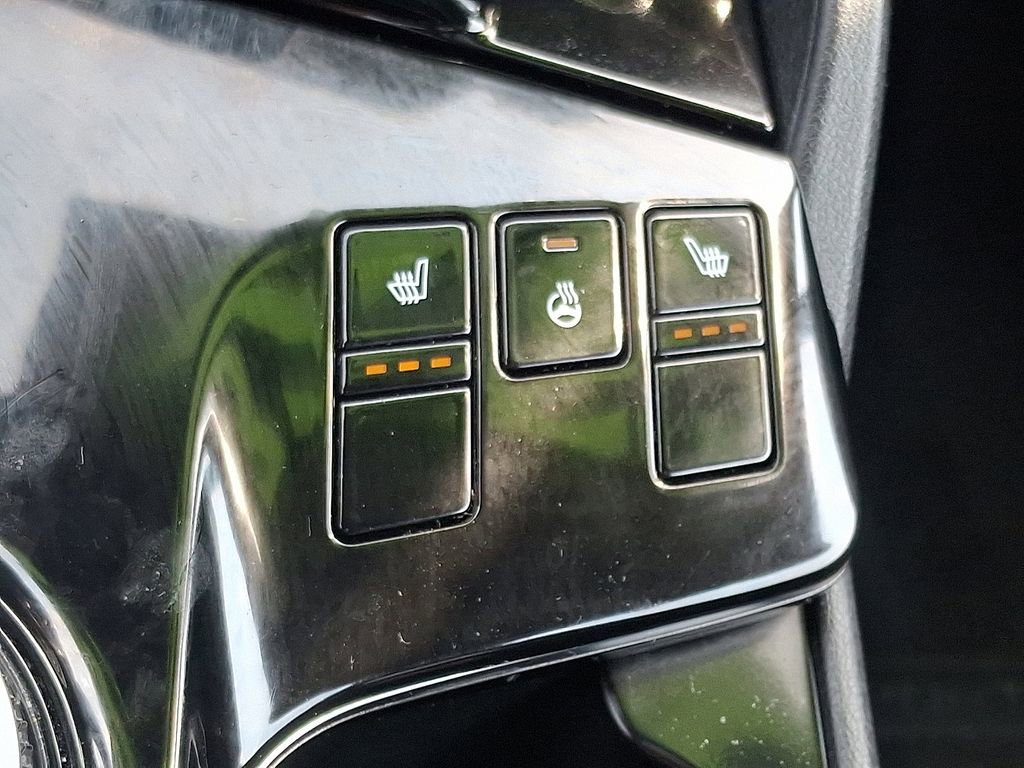 Used 2023 Kia Sportage EX w/ EX Premium Package image 28