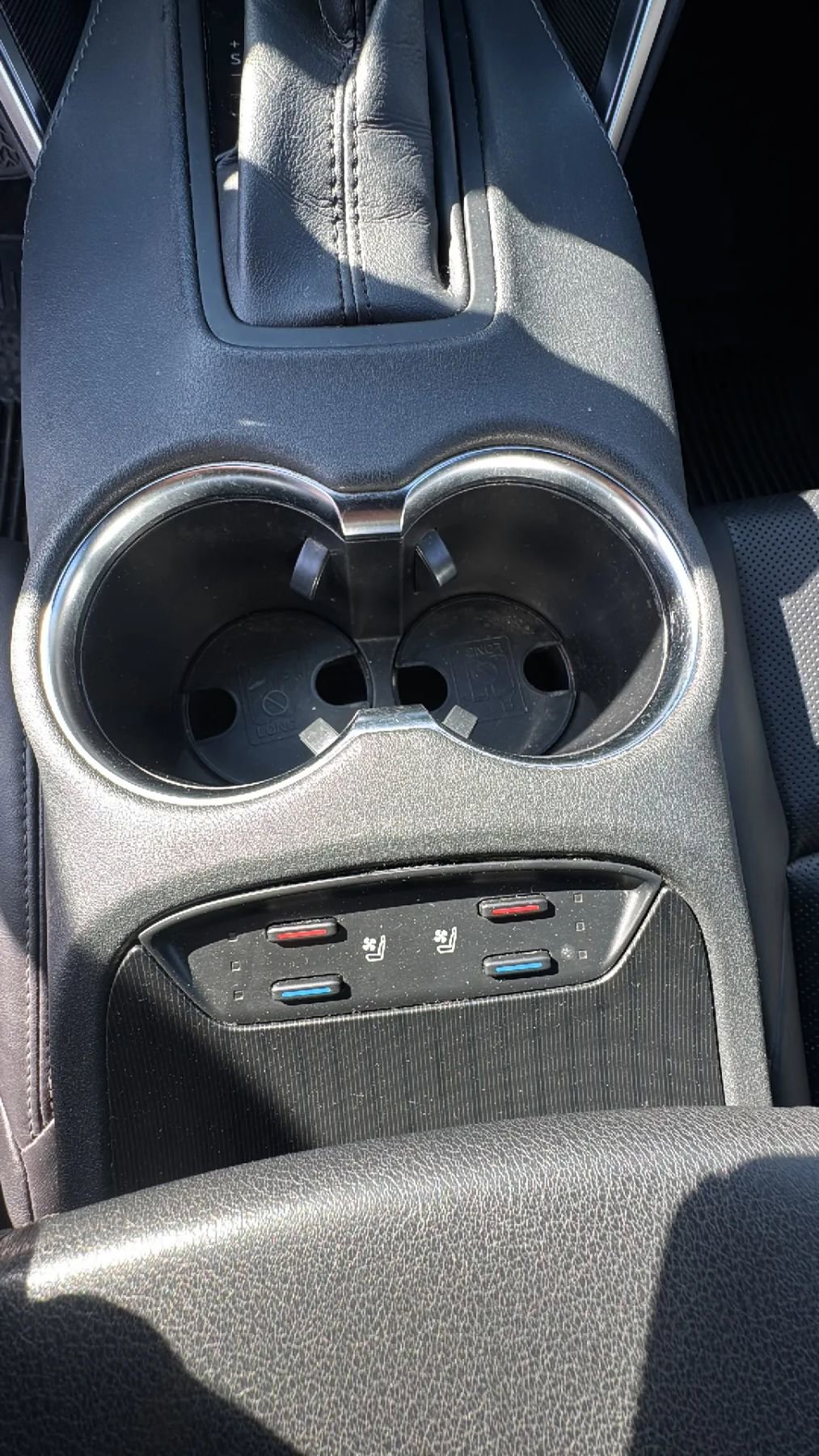 Used 2021 Toyota Venza XLE w/ Softex Package image 13