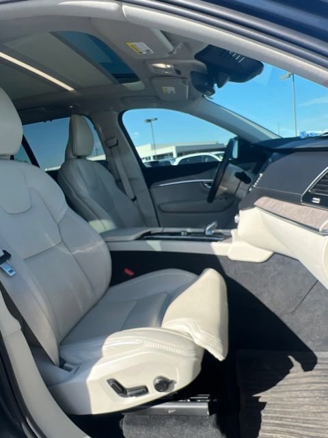 Used 2024 Volvo XC90 T8 Ultimate w/ Protection Package Premier AWD/4WD image 37