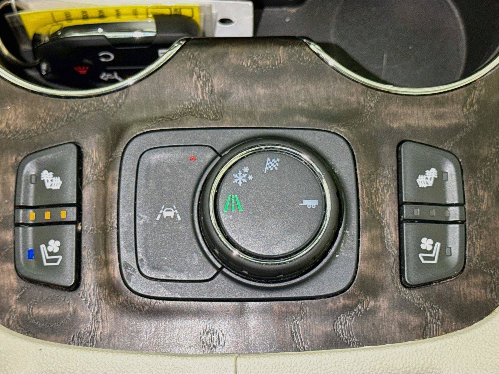 Certified 2023 GMC Acadia Denali w/ Denali Technology Package FWD image 19