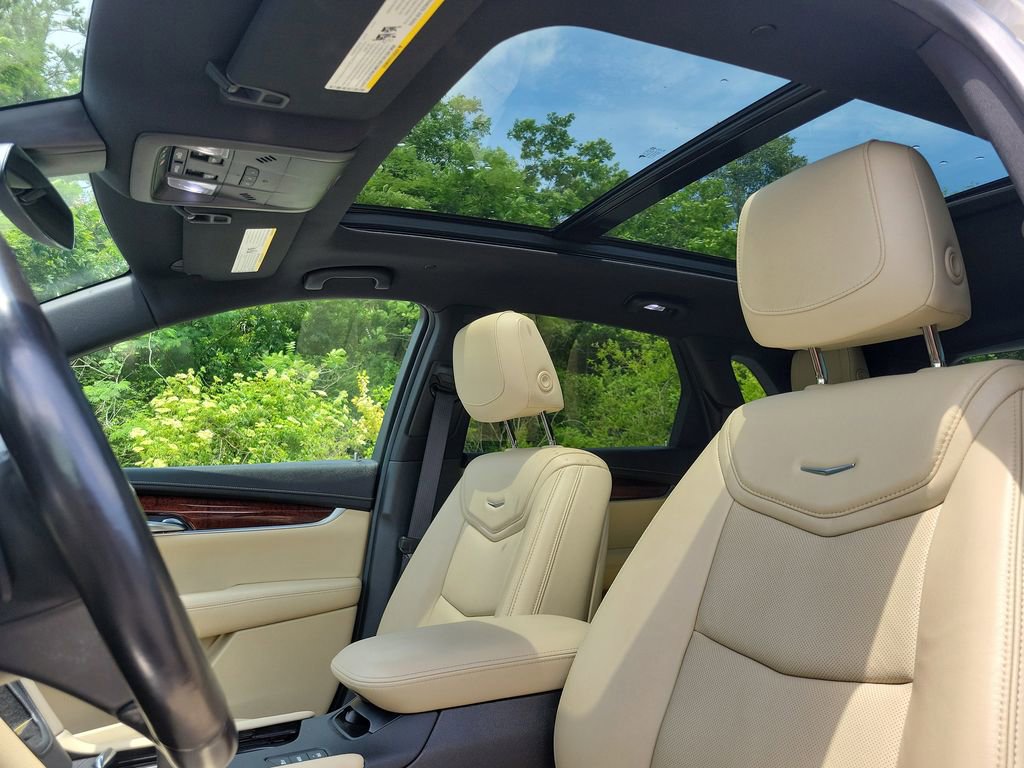 Used 2019 Cadillac XT5 Luxury AWD/4WD image 28