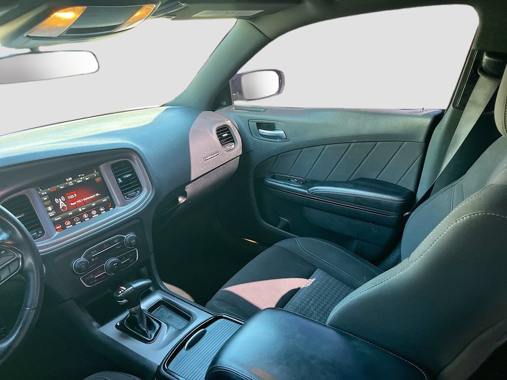 Used 2023 Dodge Charger SXT w/ Blacktop Package RWD image 22
