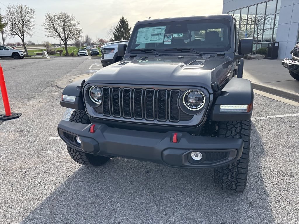New 2026 Jeep Gladiator Rubicon w/ Steel Power Dome Hood Package AWD/4WD image 11